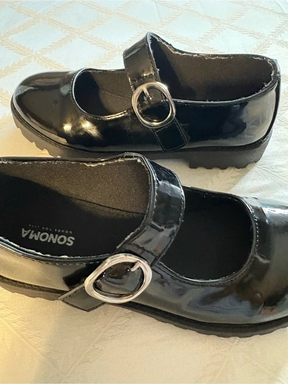Girls' Black Patent Mary Jane Shoes with Velcro Buckle